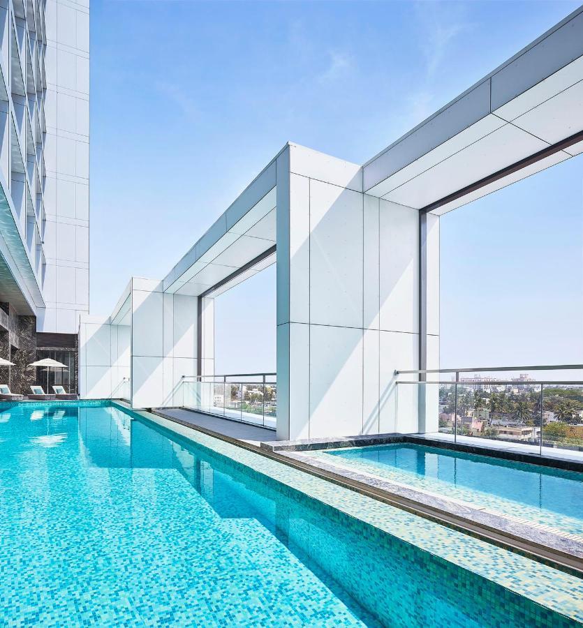 Отель Taj Wellington Mews Ченнаи Экстерьер фото